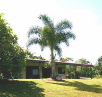 Daintree Mountain View Retreat and Vanilla Beans - Schoolies Week Accommodation