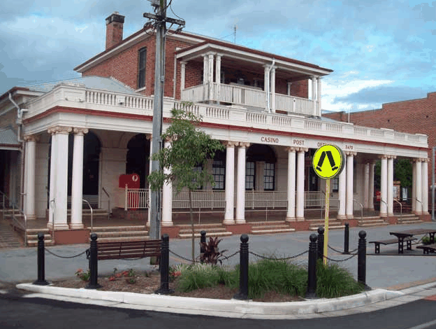 Squatters Homestead Motel - Schoolies Week Accommodation