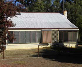 Kookaburra Cottage - Pooncarie - Schoolies Week Accommodation 0