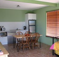 Fossickers Cottages - Schoolies Week Accommodation