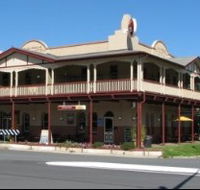 The Royal Hotel Adelong - Schoolies Week Accommodation