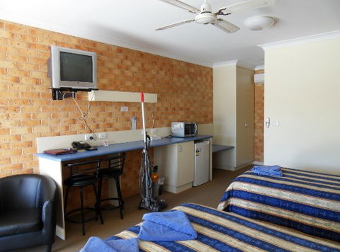 Club Motel Tumbarumba - Schoolies Week Accommodation 3
