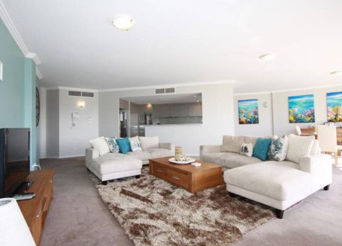 Unit 11 Oasis - Schoolies Week Accommodation 4