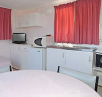 Aukaka Caravan Park - Schoolies Week Accommodation
