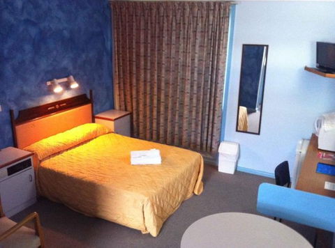 Bushmans Retreat Gundagai Motor Inn - Schoolies Week Accommodation 5