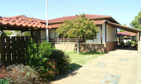 Kanji Cottage - Schoolies Week Accommodation 0