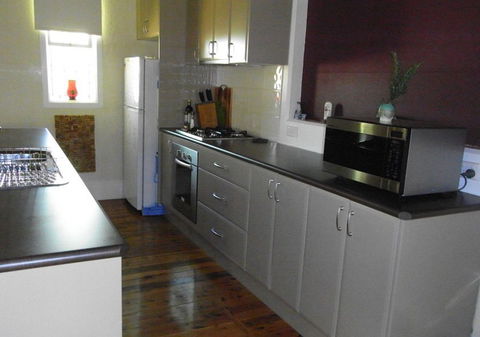 Allawah - Old Methodist Church - Schoolies Week Accommodation 2