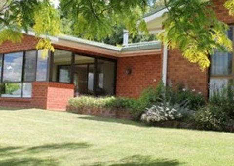 Cherry Tree Guesthouse - Schoolies Week Accommodation 5