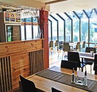 Anchor Inn - Schoolies Week Accommodation