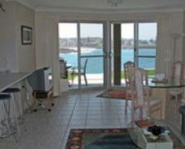 Beachfront Apartment Kiama - Schoolies Week Accommodation 2