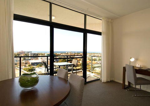 Mantra Wollongong - Schoolies Week Accommodation 3