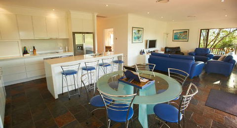 Barrington River House - Schoolies Week Accommodation 5