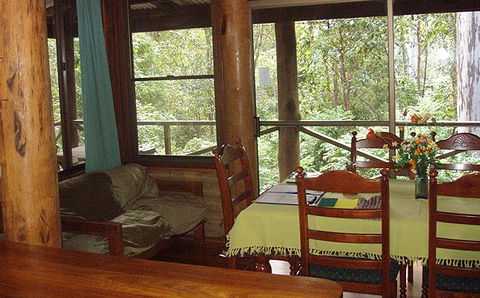 Carawirry Cabins - Schoolies Week Accommodation 3