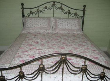 Camelot Retreat - Schoolies Week Accommodation 0