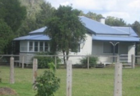 Camelot Retreat - Schoolies Week Accommodation 1