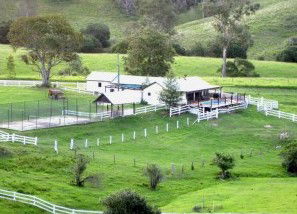 Barkeldine Farm Country Retreat - Schoolies Week Accommodation 4