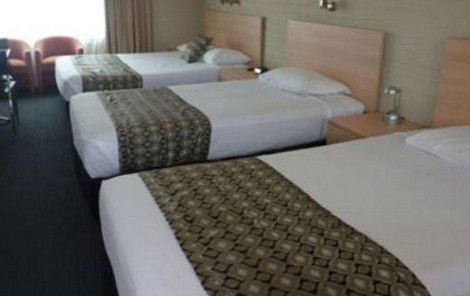 Baybrook Motor Inn - Schoolies Week Accommodation 1