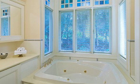 Bethany Manor Bed And Breakfast - Schoolies Week Accommodation 4