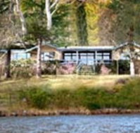 Blue Mountains Lakeside Bed and Breakfast - Schoolies Week Accommodation