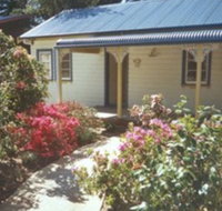 AppleBlossom Cottage - Schoolies Week Accommodation