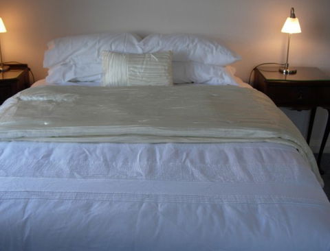 Balmoral Beachfront Apartment - Schoolies Week Accommodation 4