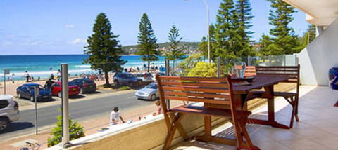 Absolute Beachfront Manly Bed And Breakfast - Schoolies Week Accommodation 1