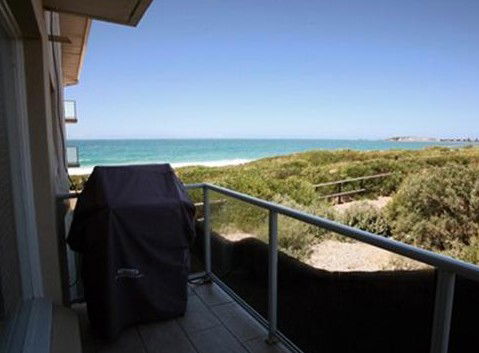  Schoolies Week Accommodation