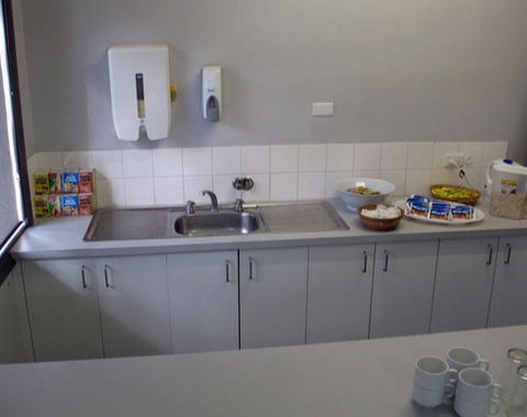 Cables Lodge Accommodation - Schoolies Week Accommodation 1