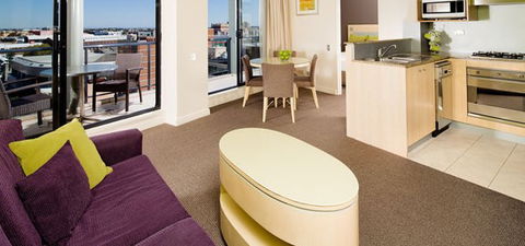 BreakFree On George - Schoolies Week Accommodation 2