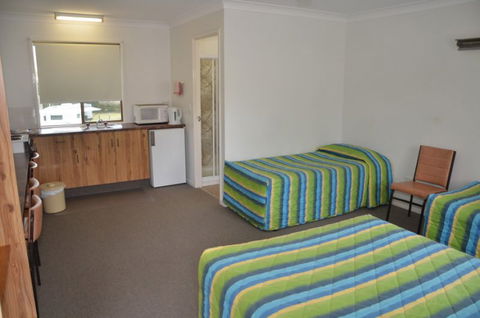 Killarney Sundown Motel - Schoolies Week Accommodation 0