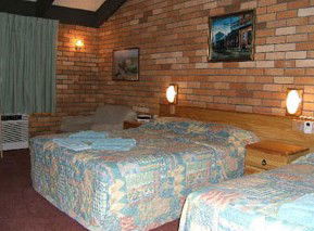 All Travellers Motor Inn - Schoolies Week Accommodation 3
