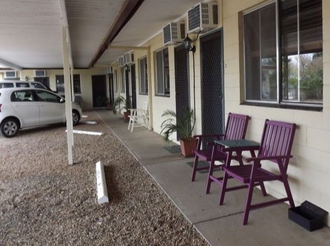 Castlereagh Lodge Motel - Coonamble - Schoolies Week Accommodation 1