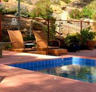 Amazing Country Escapes - Wombadah Guesthouse - Schoolies Week Accommodation