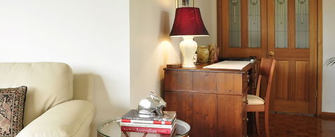 Clifton Gardens Bed And Breakfast - Orange NSW - Schoolies Week Accommodation 1