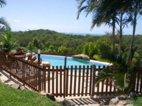 Grasstree Beach Bed And Breakfast - Schoolies Week Accommodation 0