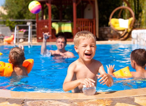 Alexandras On Takalvan - Schoolies Week Accommodation 2