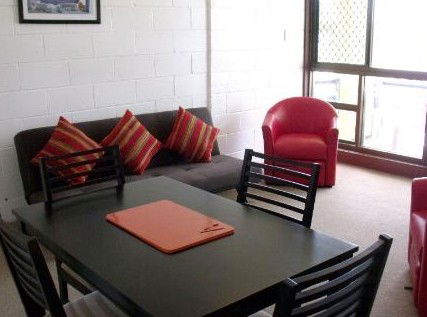 Como Holiday Apartments And Tropical Nites Motel - Schoolies Week Accommodation 0