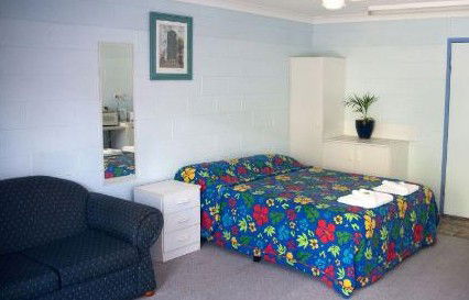 Como Holiday Apartments And Tropical Nites Motel - Schoolies Week Accommodation 4
