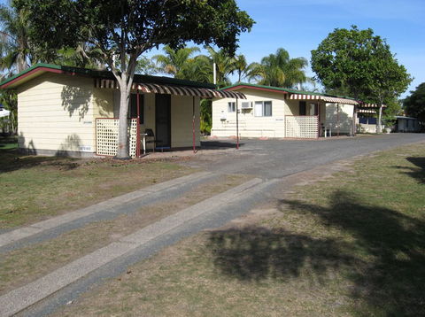 Hillcrest Holiday Park - Schoolies Week Accommodation 2