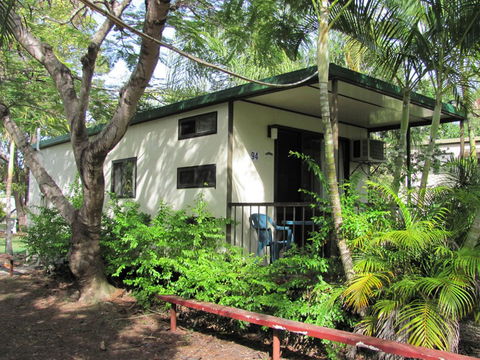 Hillcrest Holiday Park - Schoolies Week Accommodation 5