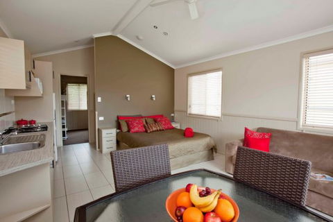 Fraser Lodge Holiday Park - Schoolies Week Accommodation 2