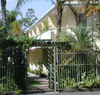 Bayshores Holiday Apartments - Schoolies Week Accommodation