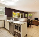 Best Western Plus Quarterdecks Retreat - Schoolies Week Accommodation
