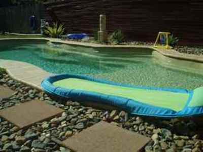 Gladstone Backpackers - Schoolies Week Accommodation 2