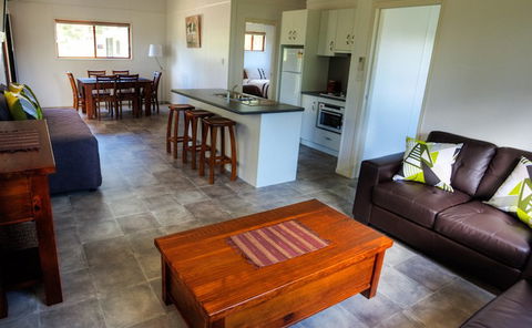 Killarney View Cabins And Caravan Park - Schoolies Week Accommodation 1