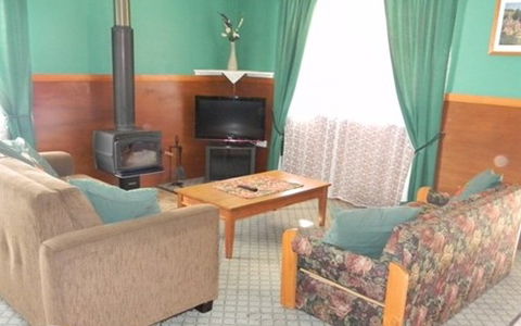 Murray Gardens Country Cottages And Motel - Schoolies Week Accommodation 1