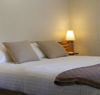 Mallow Cottage - Schoolies Week Accommodation