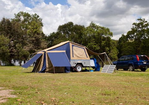 Lake Somerset Holiday Park - Schoolies Week Accommodation 0