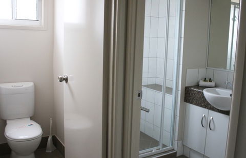 Lake Somerset Holiday Park - Schoolies Week Accommodation 2