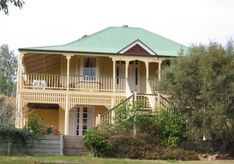 Mount Barney Lodge - Schoolies Week Accommodation 4